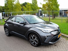 Toyota C-HR - 1.8 Hybrid Dynamic TOYOTA C-HR 1.8 Hybrid |122pk | Automat CVT | SUV 2020