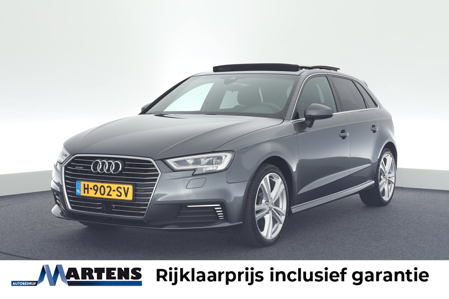Audi A3 Sportback - 40 e-tron 204pk S-Line Trekhaak Keyless Stoelverwarming Panoramadak Navigatie - AutoWereld.nl