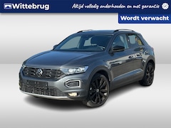 Volkswagen T-Roc - 1.5 TSI 150pk DSG Sport / Carplay / Panoramadak / Black Style / 19" velgen