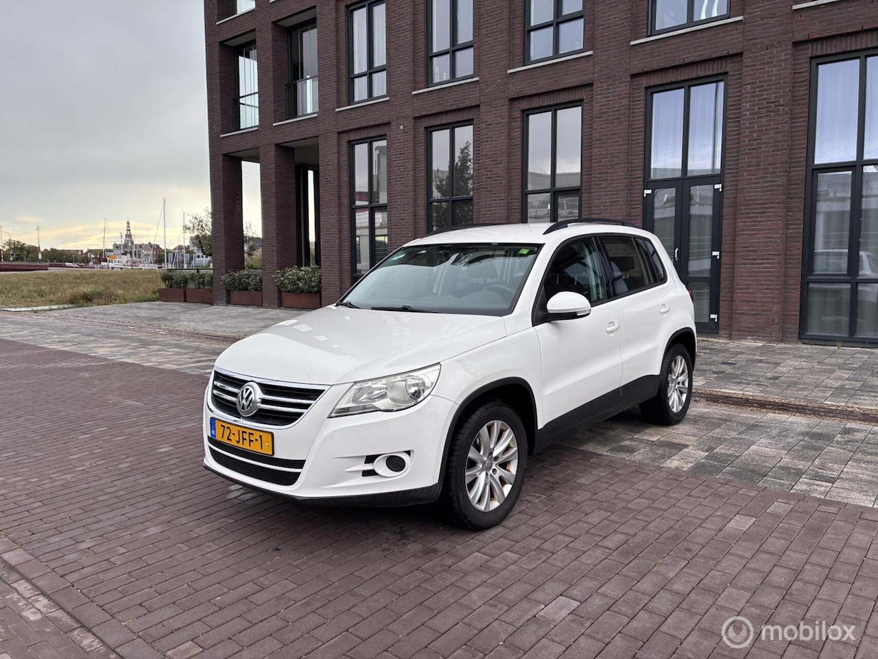 Volkswagen Tiguan - 2.0 TDI Trend&Fun Airco Trekhaak - AutoWereld.nl