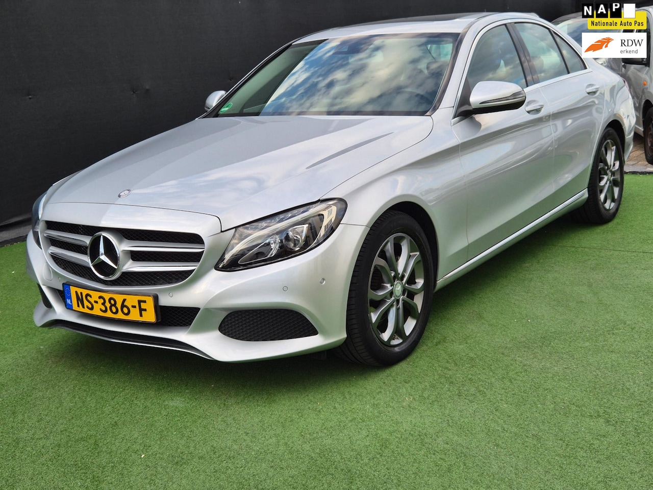 Mercedes-Benz C-klasse - 180 Prestige PANO CAMERA LED! - AutoWereld.nl