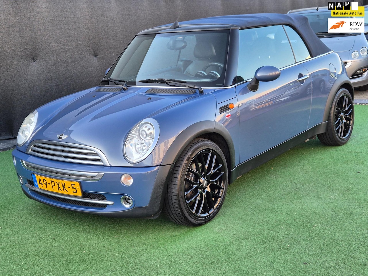 MINI Cabrio - Mini 1.6 Cooper LEDER NAVI! - AutoWereld.nl