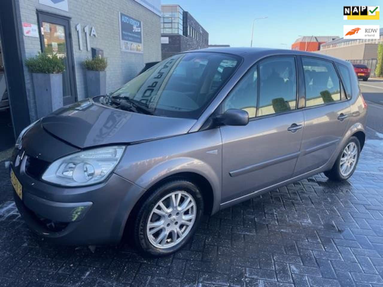 Renault Scénic - 1.6-16V Business Line AUTOMAAT / SCHUIFDAK - AutoWereld.nl