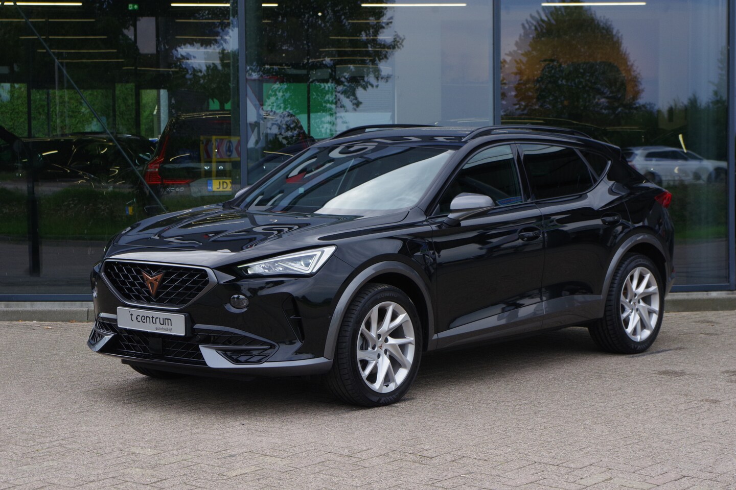 CUPRA Formentor - 1.4 TSI e-Hybrid Essential 204 PK, Trekhaak, Keyless, Adap. Cruise Control, Carplay - AutoWereld.nl