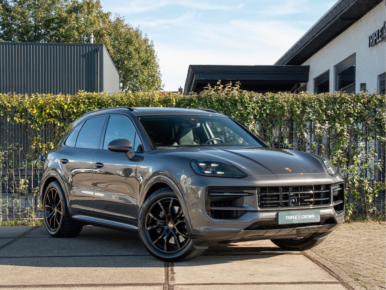 Porsche Cayenne - 3.0 E-Hybrid | Sport-Design | Bose | Luchtvering - AutoWereld.nl