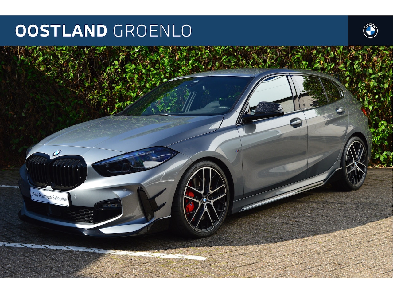BMW 1-serie - 118i M Sport (incl. 3 jaar gratis onderhoud) / Sportstoelen / Adaptieve LED / M Sportonder - AutoWereld.nl