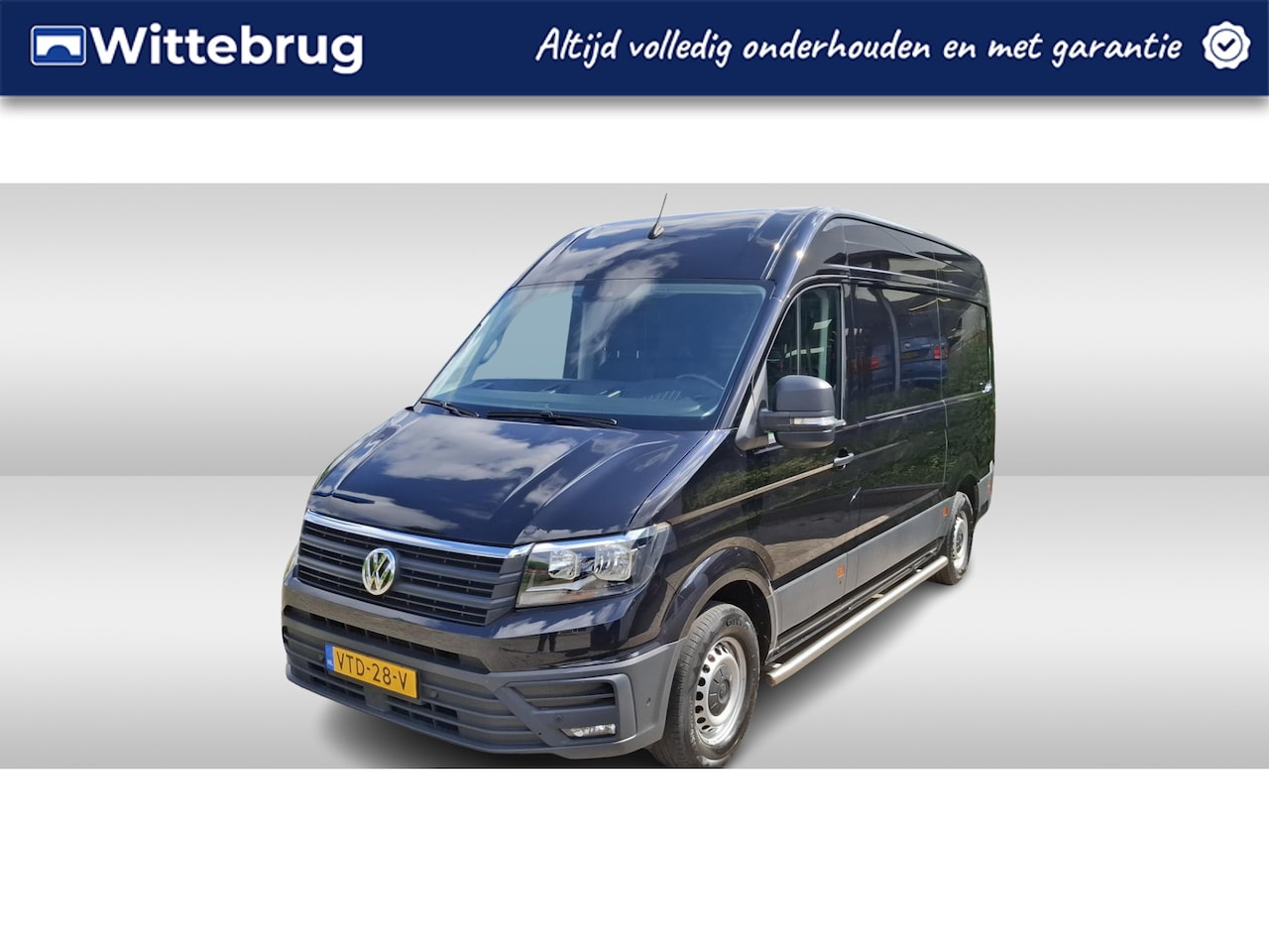 Volkswagen Crafter - 35 2.0 TDI L3H3 Highline 140 pk / Camera / Trekhaak - AutoWereld.nl