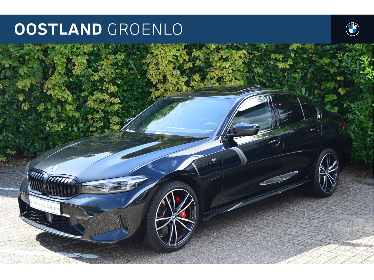 BMW 3-serie - 320e High Executive M Sport Automaat / Sportstoelen / Stoelverwarming / Adaptieve LED / Pa - AutoWereld.nl