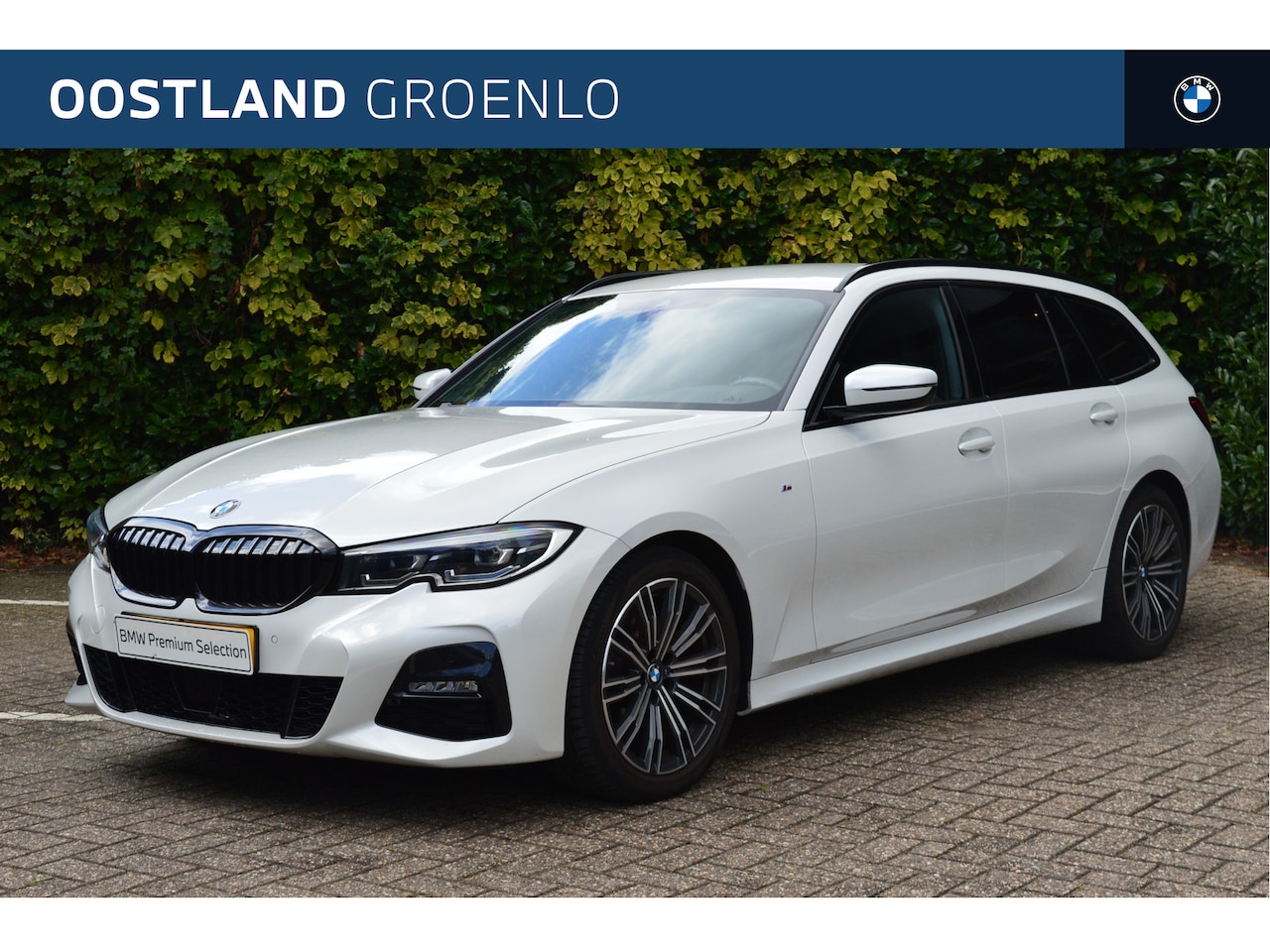 BMW 3-serie Touring - 320i High Executive M Sport Automaat / Sportstoelen / Active Cruise Control / Stoelverwarm - AutoWereld.nl