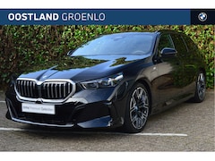 BMW 5-serie Touring - 530e M Sport Automaat / Achteruitrijcamera / Adaptieve LED / Parking Assistant / M Sporton