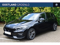 BMW 1-serie - 118i Executive Sport Line Automaat / Panoramadak / Trekhaak / Sportstoelen / Achteruitrijc