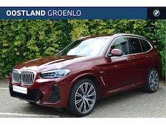 BMW X3 - xDrive30e M Sport Automaat / Panoramadak / Trekhaak / Sportstoelen / Laserlight / Achterui