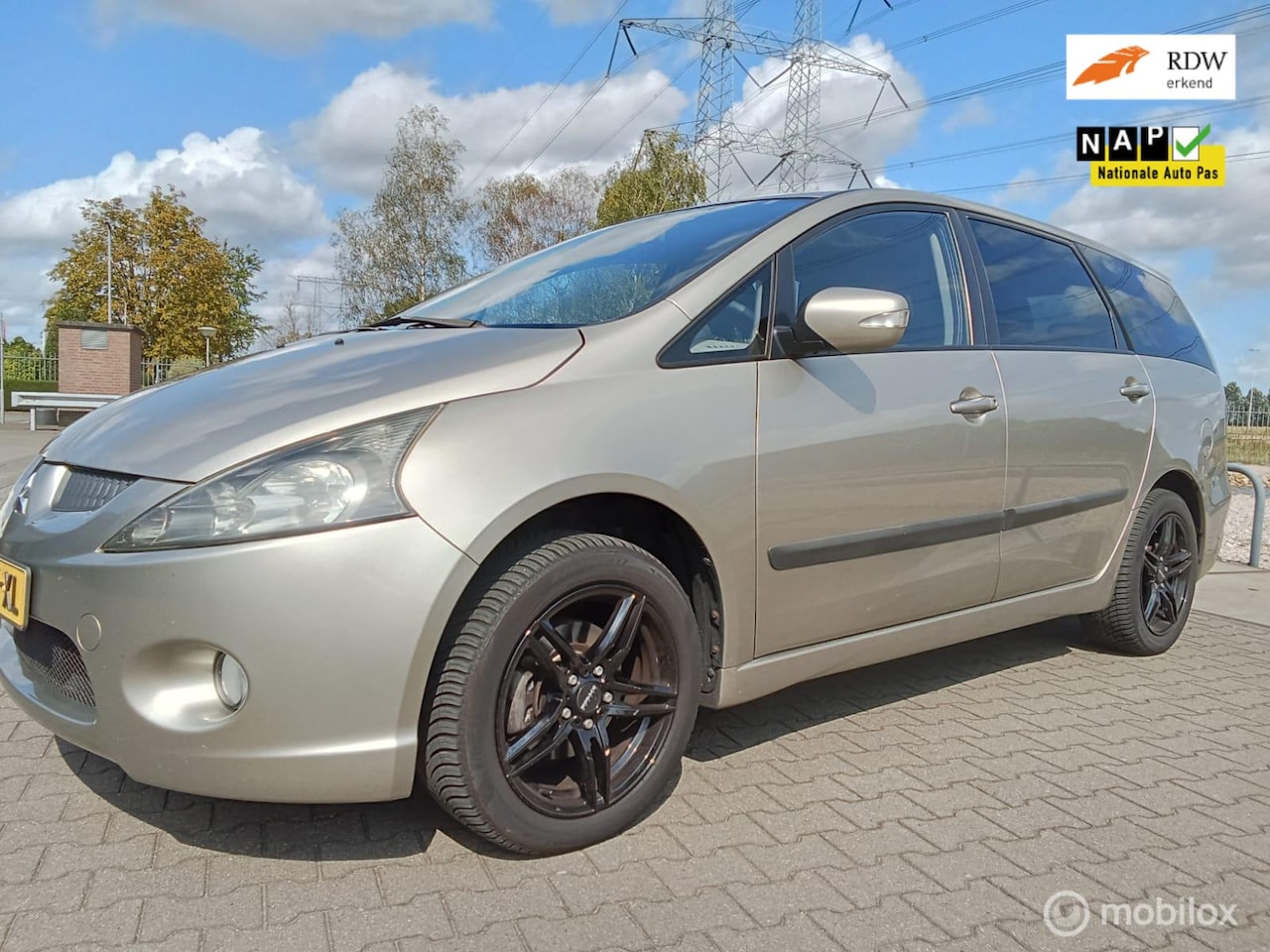 Mitsubishi Grandis - 2.4-16V InSport/7 persoon/clima/cruise/trekh - AutoWereld.nl
