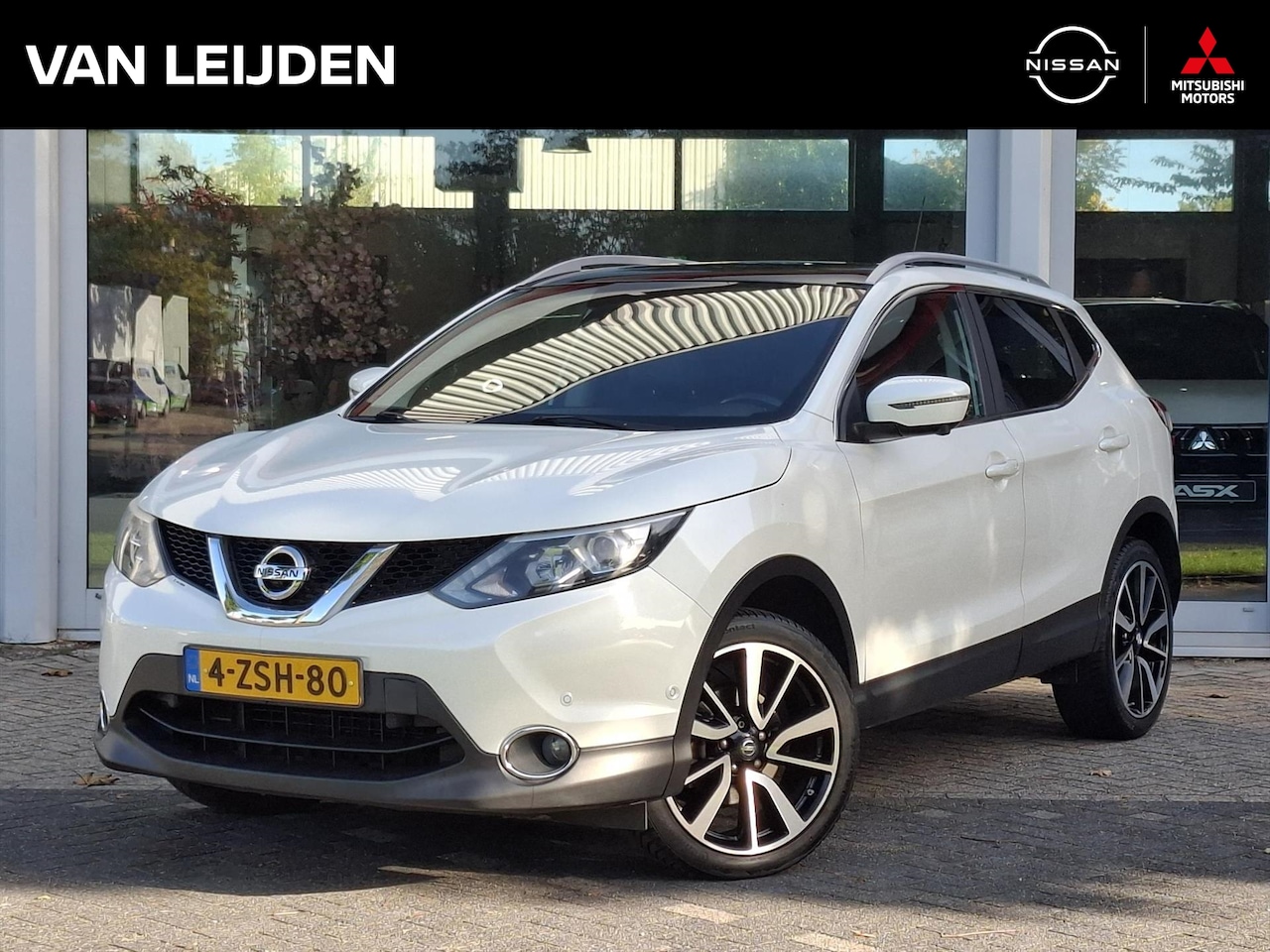 Nissan Qashqai - 1.6 163pk DIG-T Tekna | Trekhaak | 1.500kg trekgewicht | Navigatie | 360 camera | Panorama - AutoWereld.nl