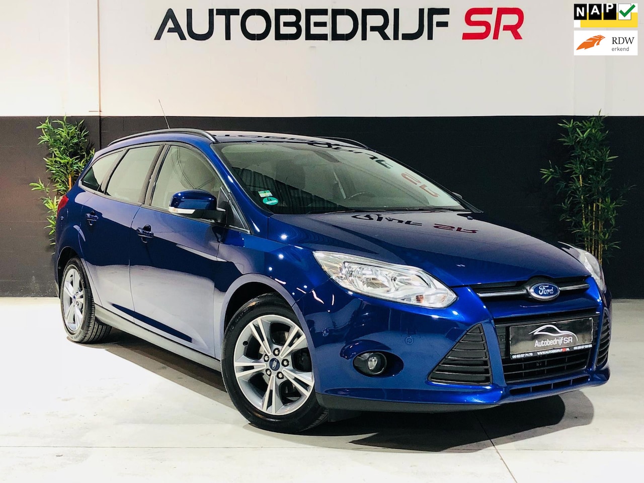 Ford Focus Wagon - 1.0 EcoBoost Titanium PDC! Garantie! Sportwielen! Stoelverwarming - AutoWereld.nl