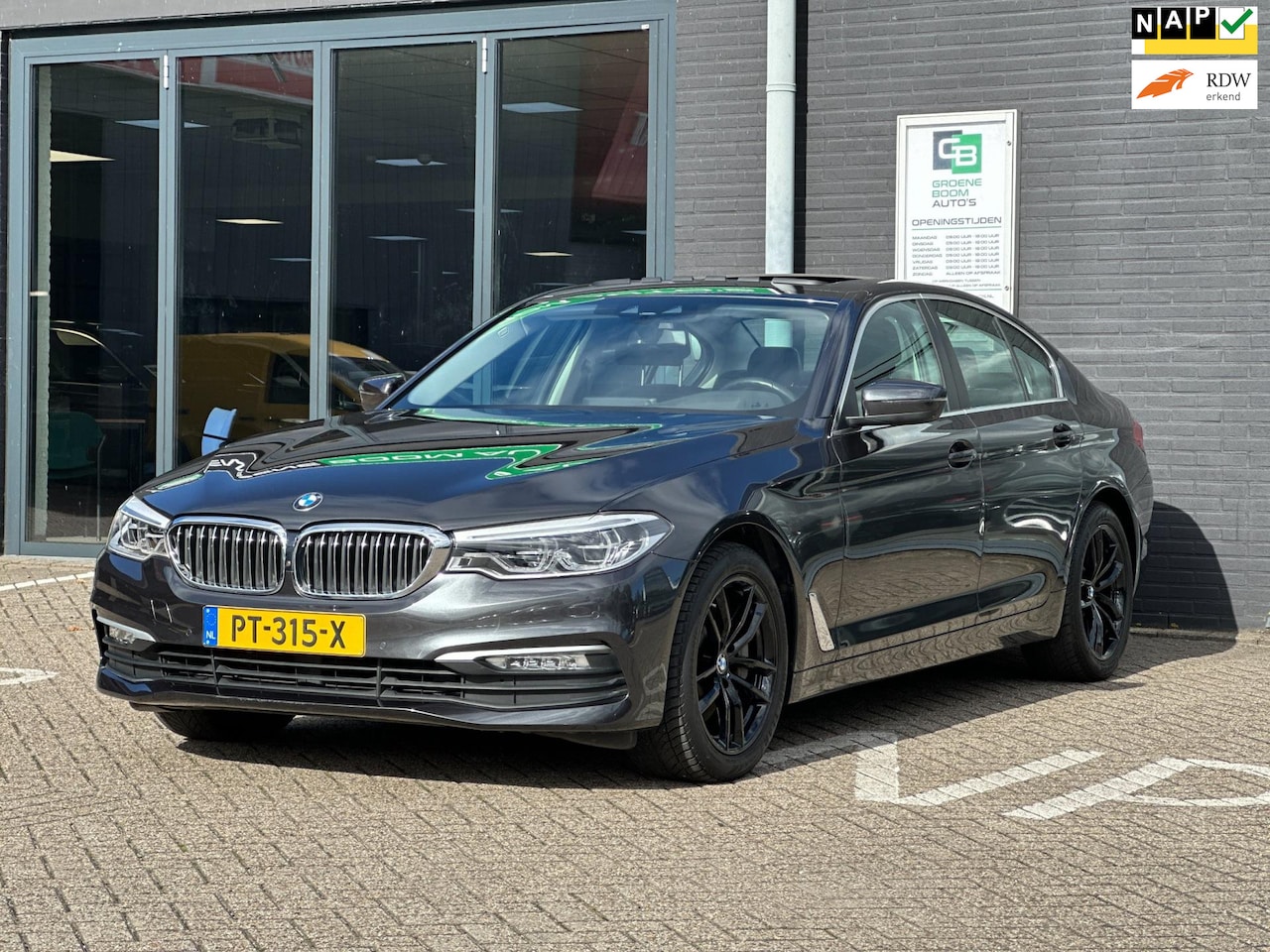 BMW 5-serie - 530i xDrive High Executive/1STE EIG/PANO-DAK/CAMERA/NAVI/NL-AUTO NAP!! - AutoWereld.nl
