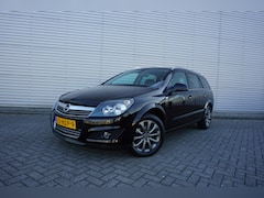 Opel Astra Wagon - 1.6 111 years Edition Airco / Navi / Cruise / Elektr. ramen / Parkeers. / Lm velgen / NAP
