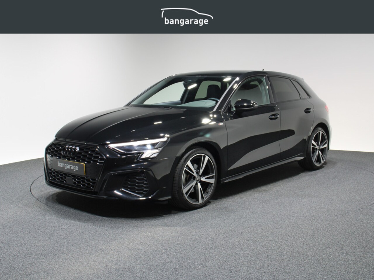 Audi A3 Sportback - 30 TFSI S edition Blackline, Leder. - AutoWereld.nl