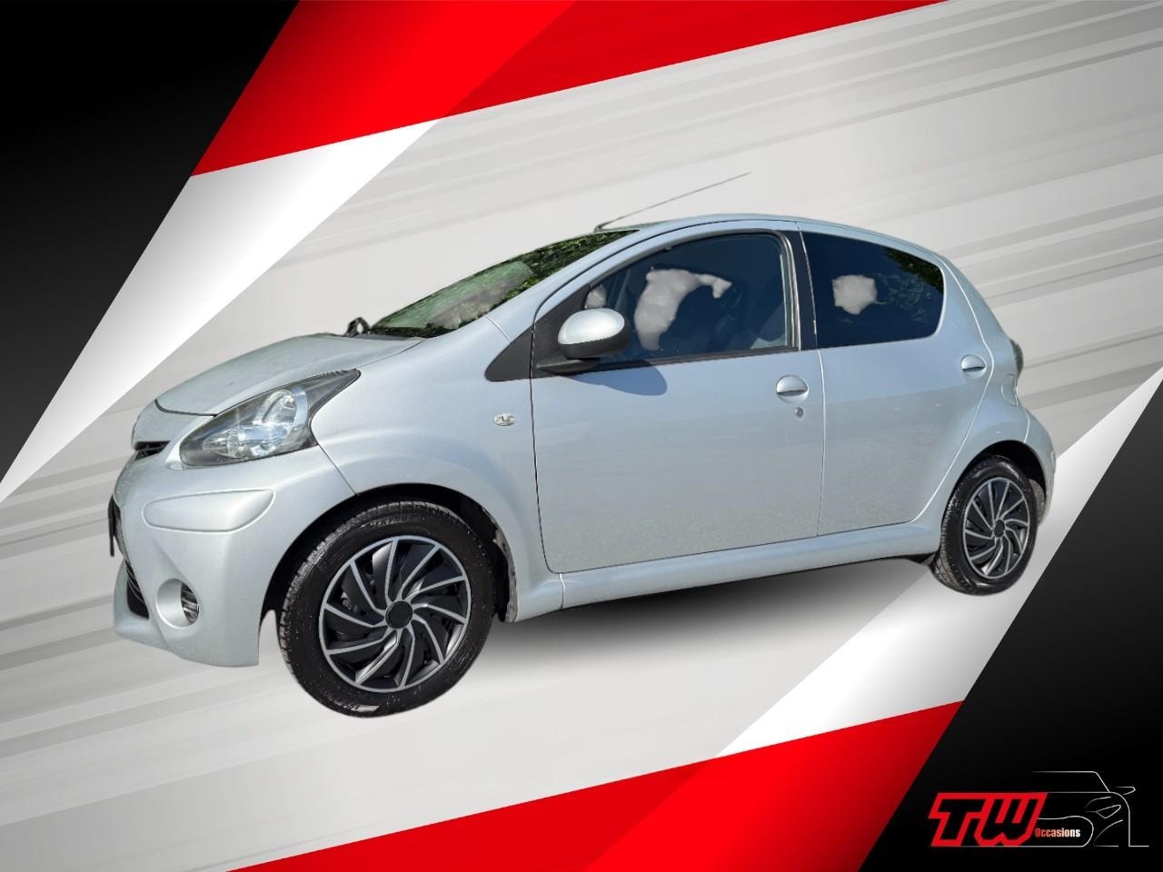 Toyota Aygo - 1.0 VVT-i Now | NWE APK | AIRCO | ELEKTR PAKKET - AutoWereld.nl