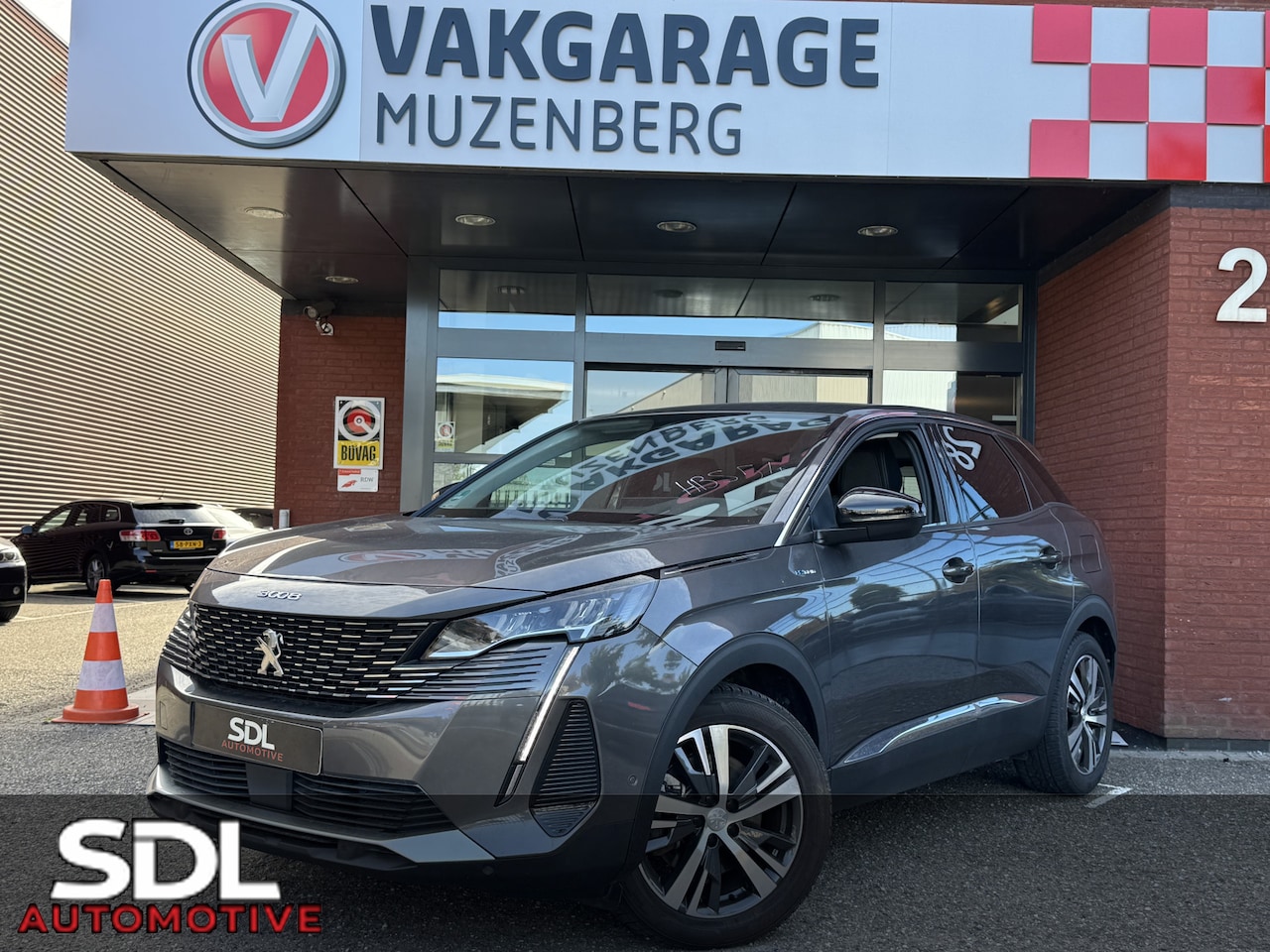 Peugeot 3008 - 1.6 HYbrid 225 Allure // NAVI // CLIMA // CRUISE // STOELVERWARMING // TREKHAAK // - AutoWereld.nl
