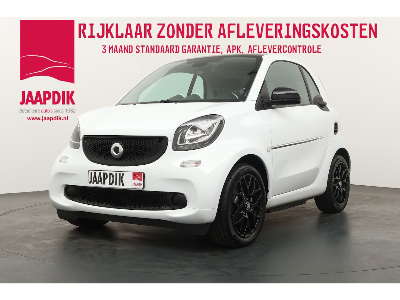 Smart Fortwo - BWJ 2020 EQ Essential 82 PK 18 kWh AUTOMAAT / NAVI / AIRCO / CRUISE / STOELVERW. / PANORAM - AutoWereld.nl