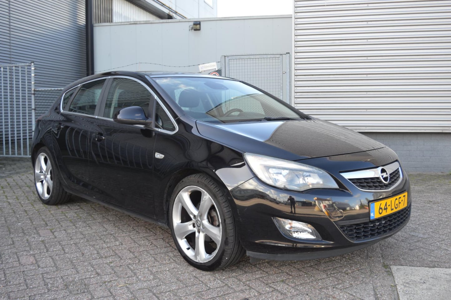 Opel Astra - 1.6 Sport bj10 airco navi LM velgen - AutoWereld.nl