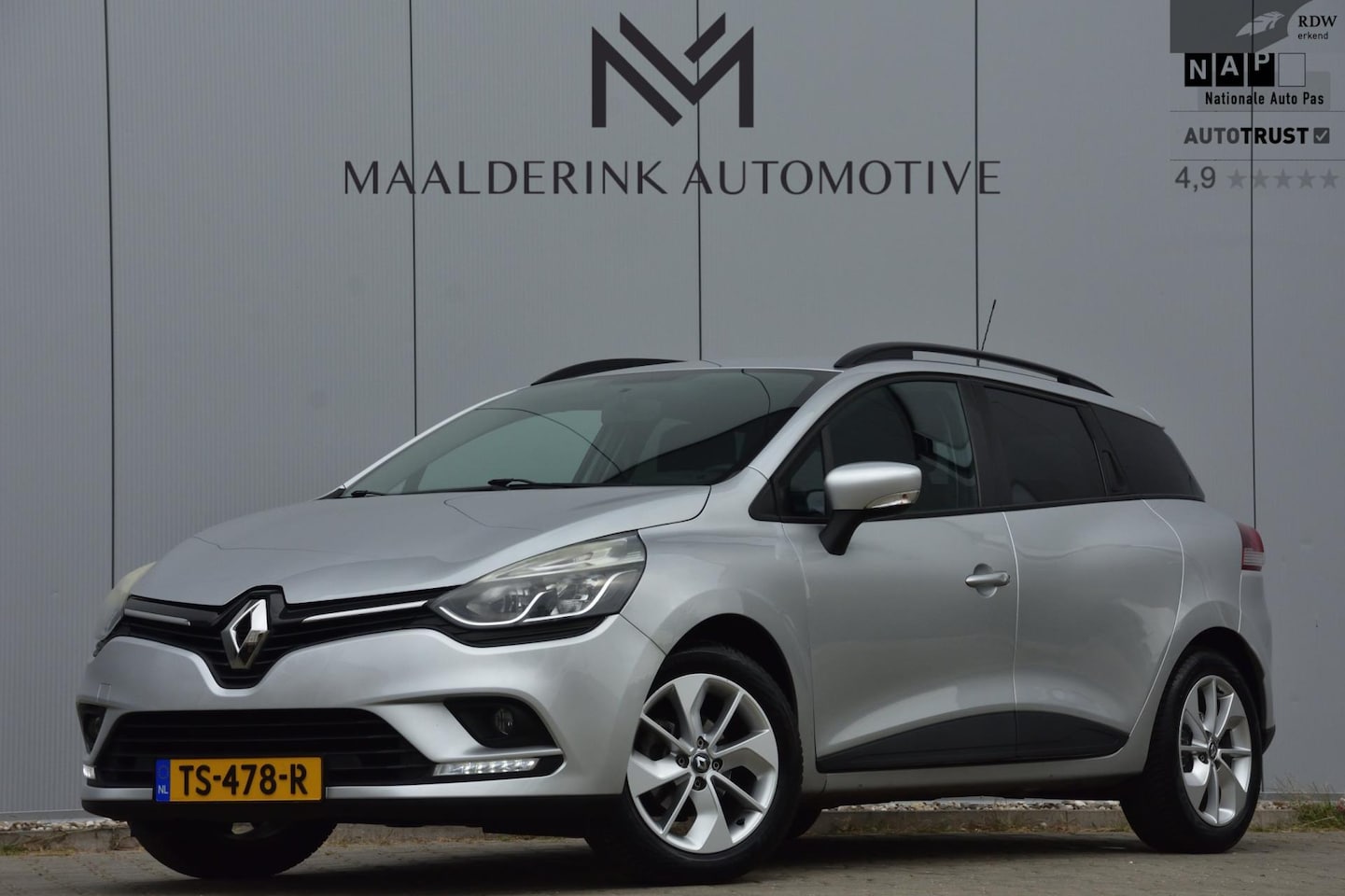 Renault Clio Estate - 0.9 TCe Limited Trekhaak afn., Navi, Parkeersensoren - AutoWereld.nl