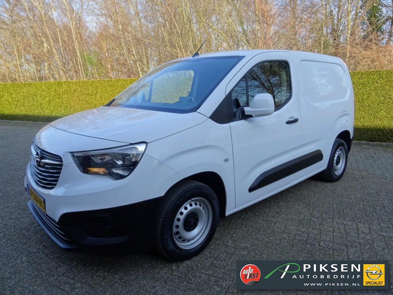 Opel Combo - 1.6D L1H1 EDITION NAVI BLUETOOTH CLIMA PDC CRUISE - AutoWereld.nl