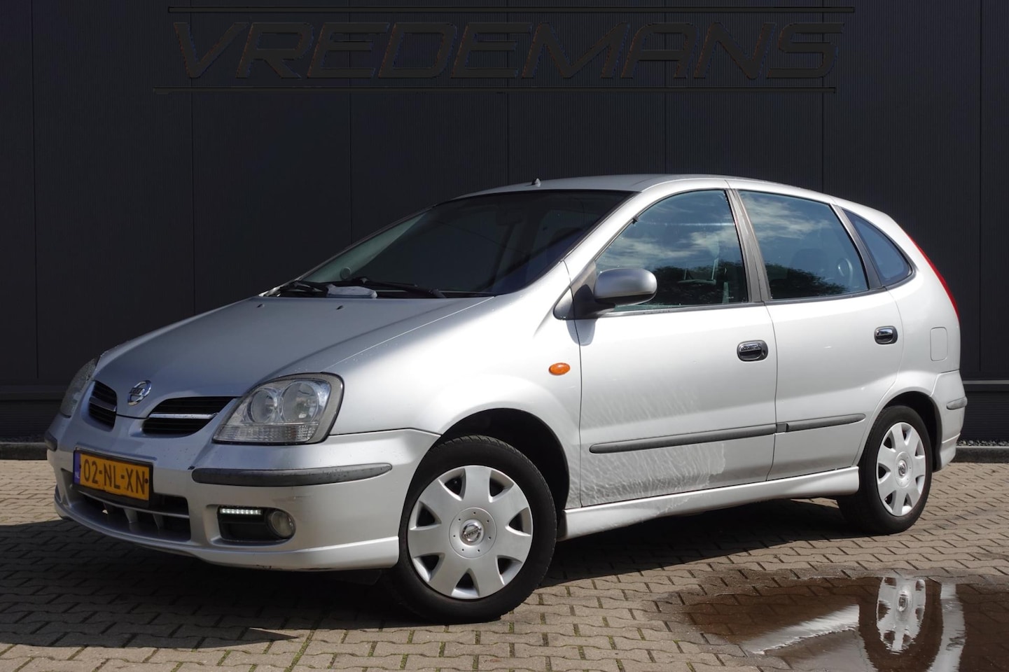 Nissan Almera Tino - 1.8 1.8 - AutoWereld.nl