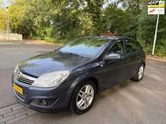 Opel Astra - 1.6 Temptation 116 Pk 5 deurs Airco Nap