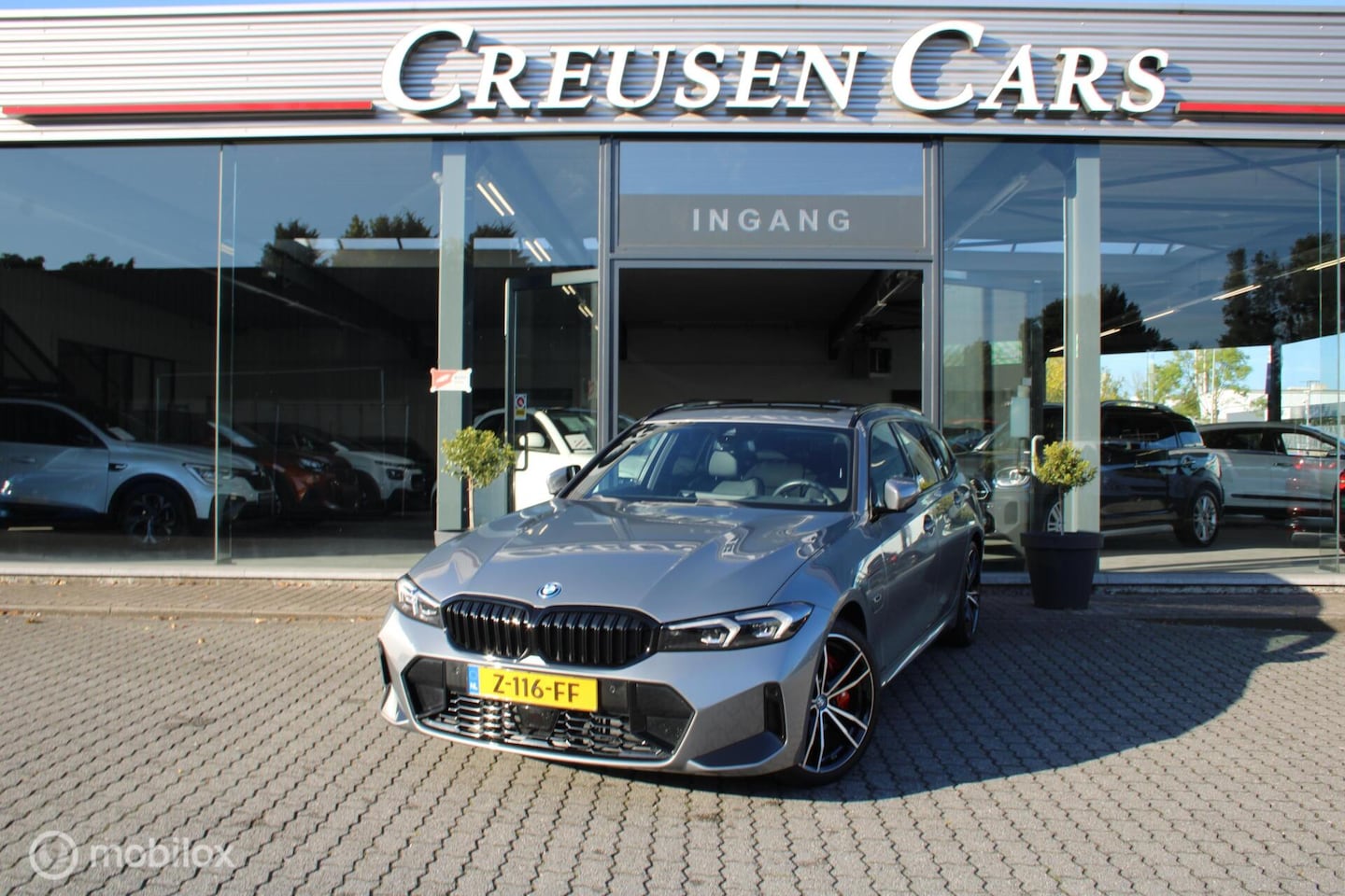 BMW 3-serie Touring - 330e High Executive 330e High Executive - AutoWereld.nl
