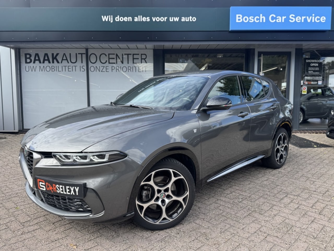 Alfa Romeo Tonale - 1.5T Hybrid Ti | Navi | Camera | 19" | Keyless - AutoWereld.nl