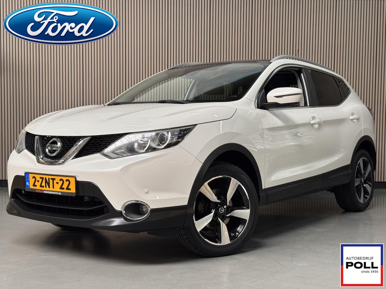 Nissan Qashqai - 1.6 163pk Connect Edition Panoramadak Trekhaak Navi 360 Camera Dealeronderhouden - AutoWereld.nl