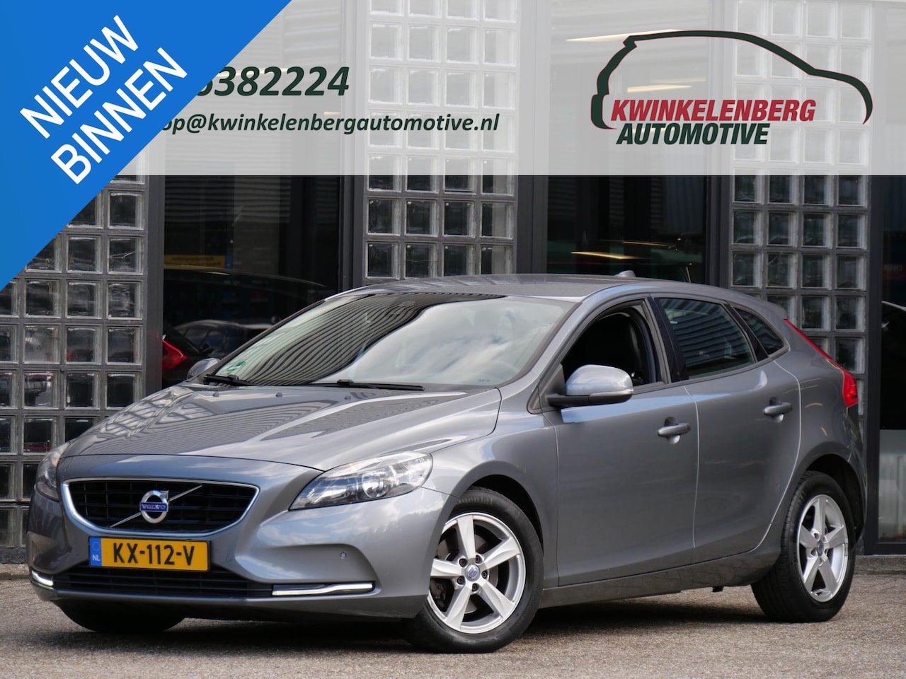 Volvo V40 - 2.0 NORDIC+/ TREKHAAK/ PDC V+A/ FACELIFT MODEL - AutoWereld.nl