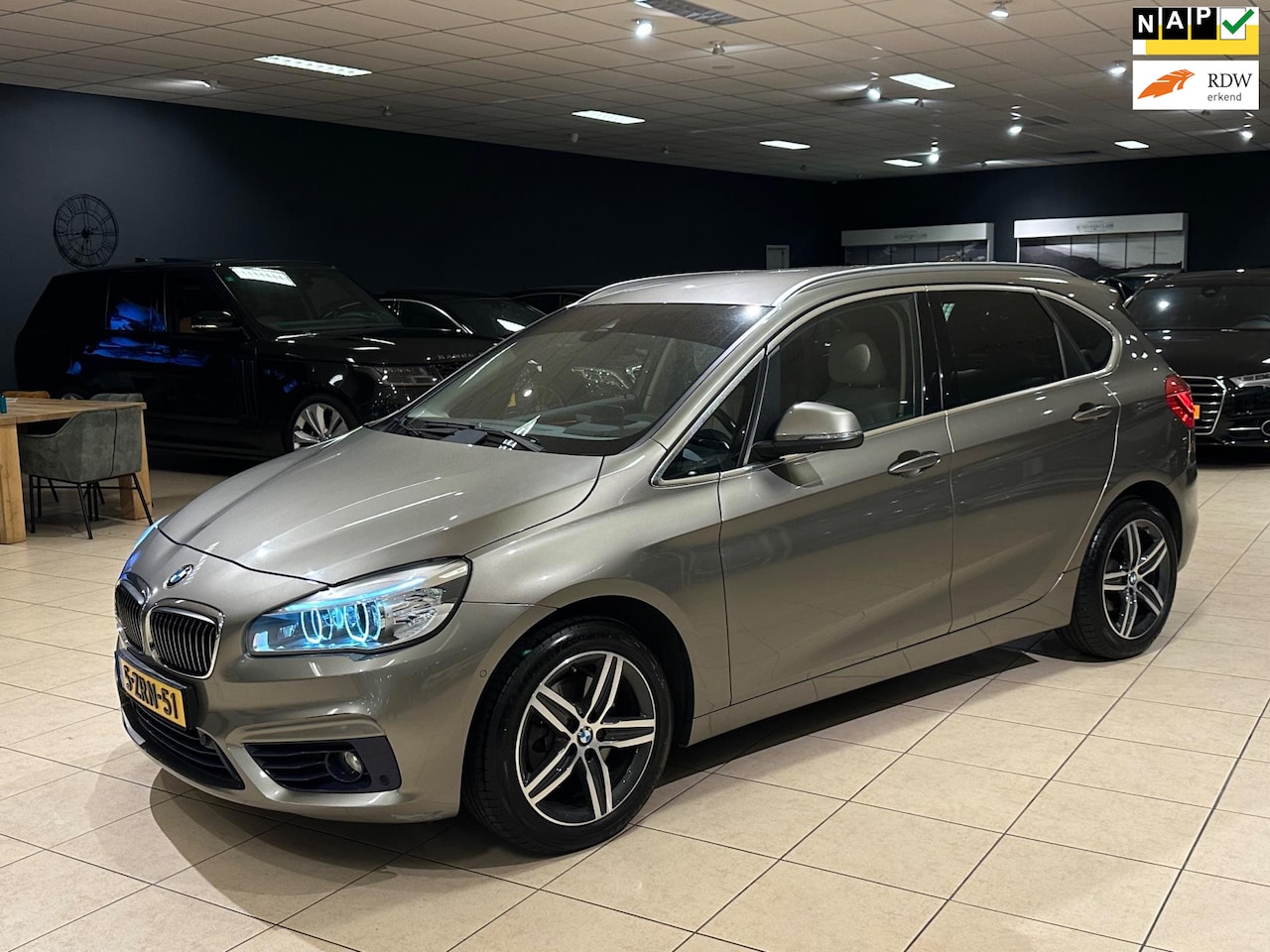 BMW 2-serie Active Tourer - 220d xDrive|NL-AUTO|Trekhaak|ACC|Keyless|Memory|HUD - AutoWereld.nl
