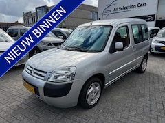 Citroën Berlingo - 1.6i 16V Rolstoelauto , Knielsysteem , Ruime bodemverlaging , Draaistoel , Slechts 50.000