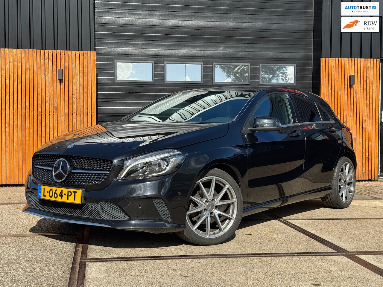 Mercedes-Benz A-klasse - 200 Motorsport Ed. Adaptive cruise Pano - AutoWereld.nl