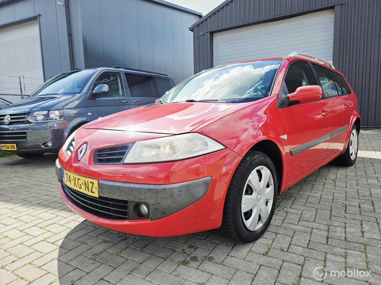 Renault Mégane Grand Tour - 2.0-16V LPG G3 AIRCO/CRUISE APK 09/2026 VASTEPRIJS - AutoWereld.nl