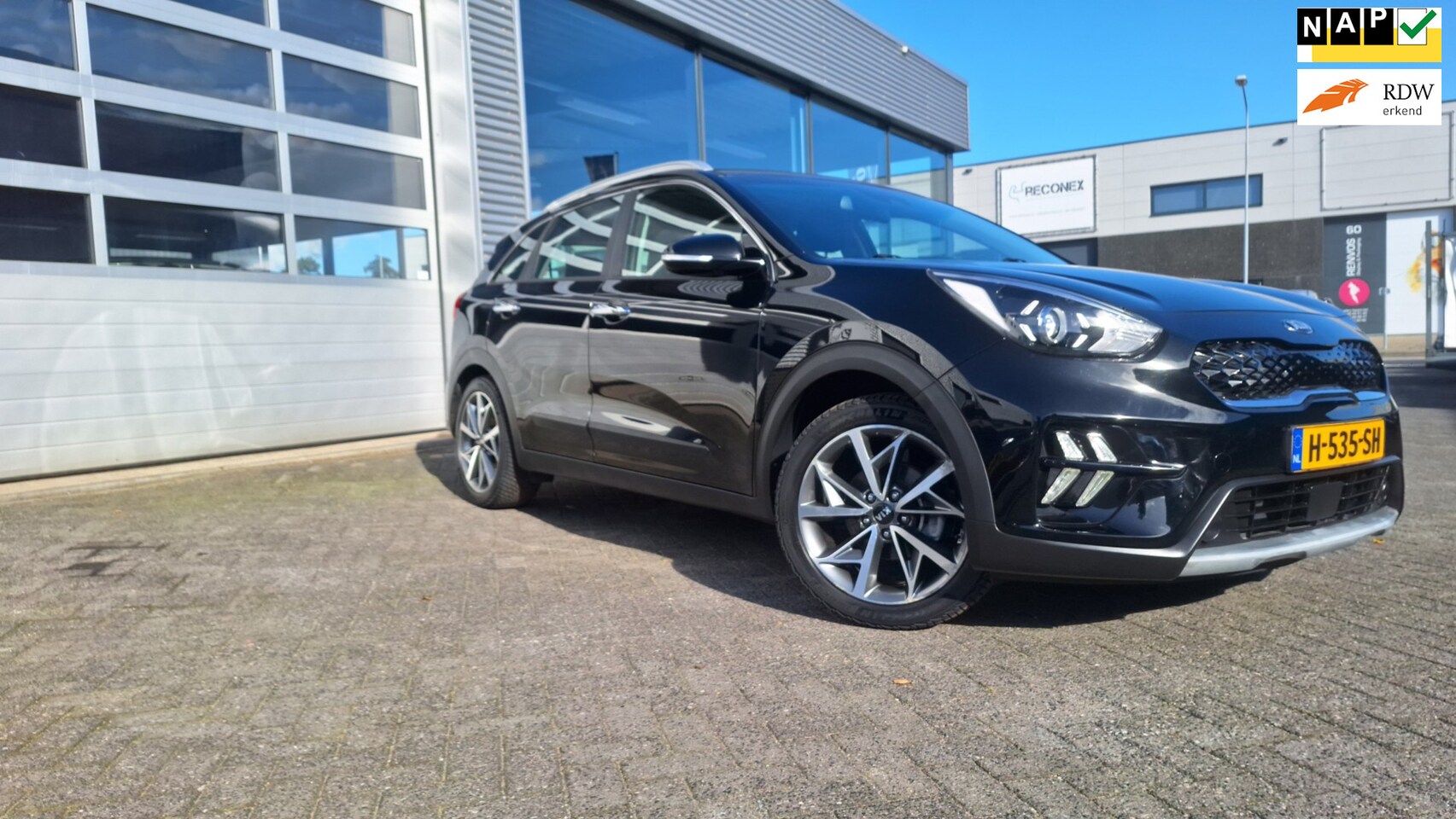 Kia Niro - 1.6 GDi Hybrid DynamicLine/Navigatie*Camera*Ecc*Lm velgen*Enz - AutoWereld.nl