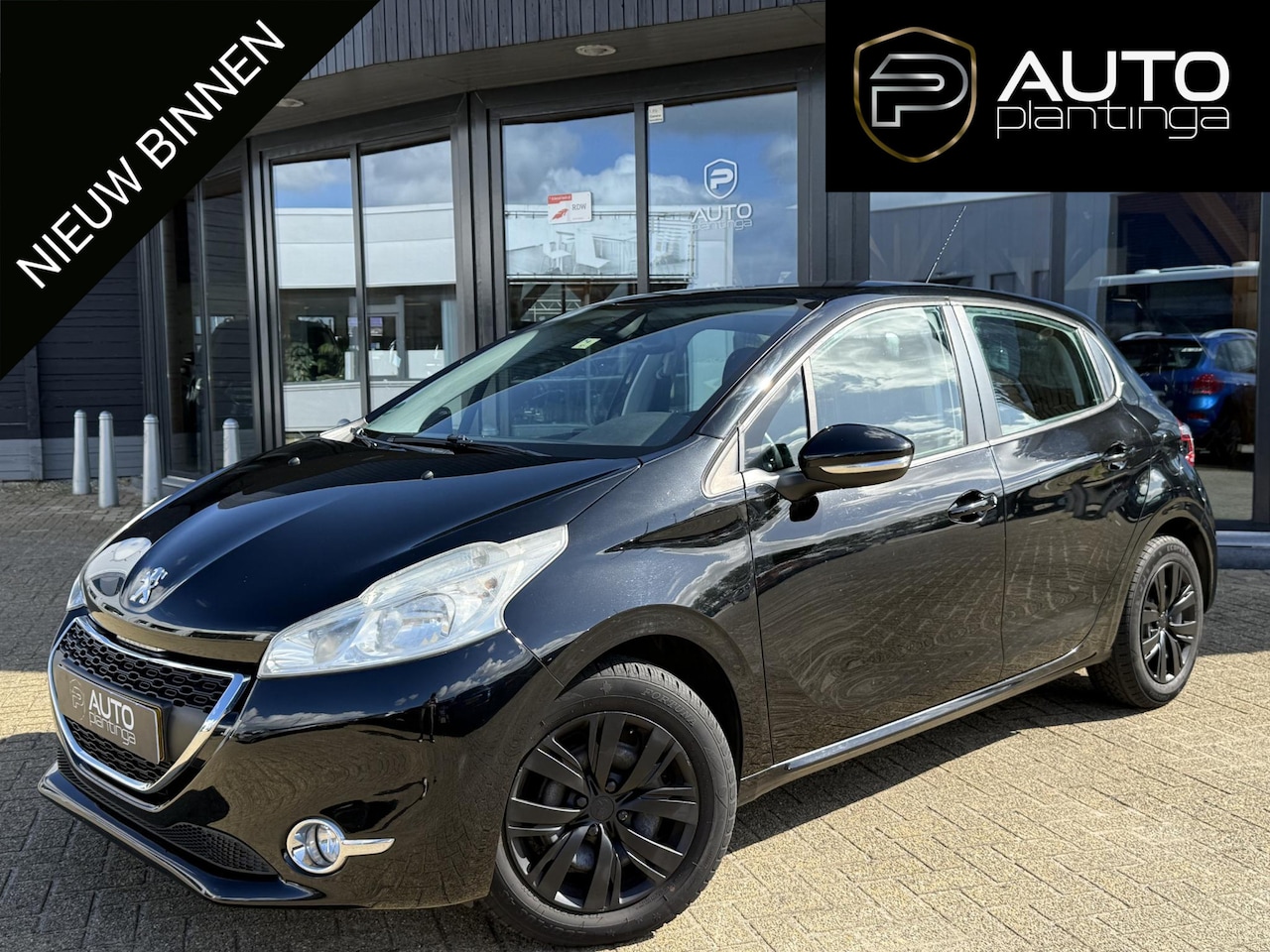 Peugeot 208 - 1.2 VTi Envy 82PK | NL AUTO | Volledige Onderhoudshistorie | Cruise Control | Climate Cont - AutoWereld.nl
