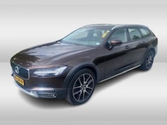 Volvo V90 Cross Country - 2.0 D5 Pro / Trekhaak / Panoramadak / Camera / Head-up / Bowers en Wilkens / Luchtvering /