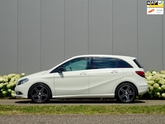 Mercedes-Benz B-klasse - 180 AMG Prestige // Scherm-Groot / apple car play