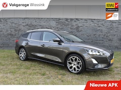 Ford Focus Wagon - 1.0 EcoBoost Titanium Business Automaat Trekhaak Navigatie stuur/voorruit verwarming