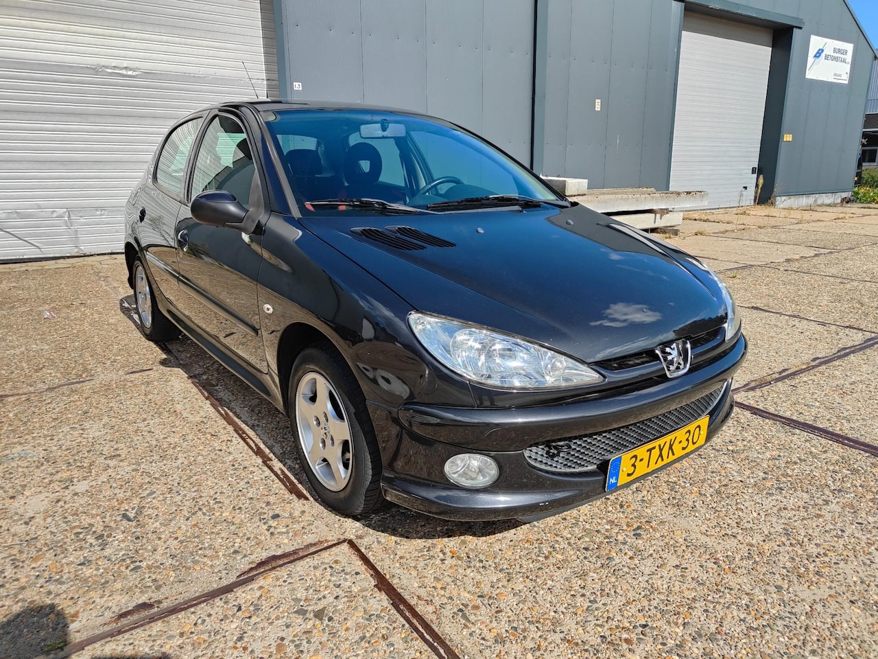 Peugeot 206 - 1.4 5 - Deurs - AutoWereld.nl