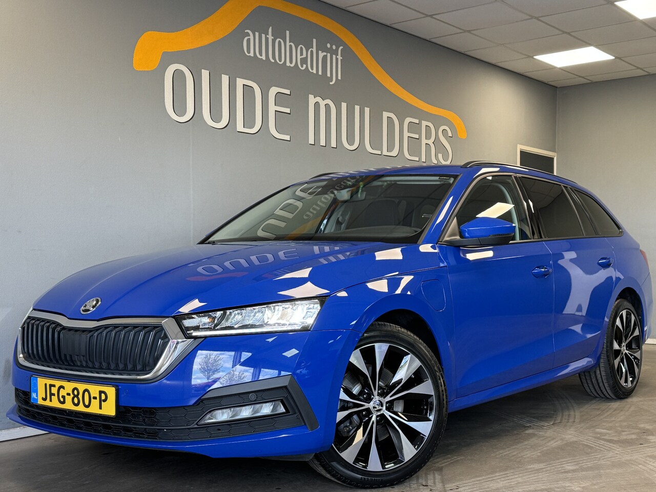 Skoda Octavia Combi - 1.4 Trekhaak/Smartlink/Parkeersensoren - AutoWereld.nl