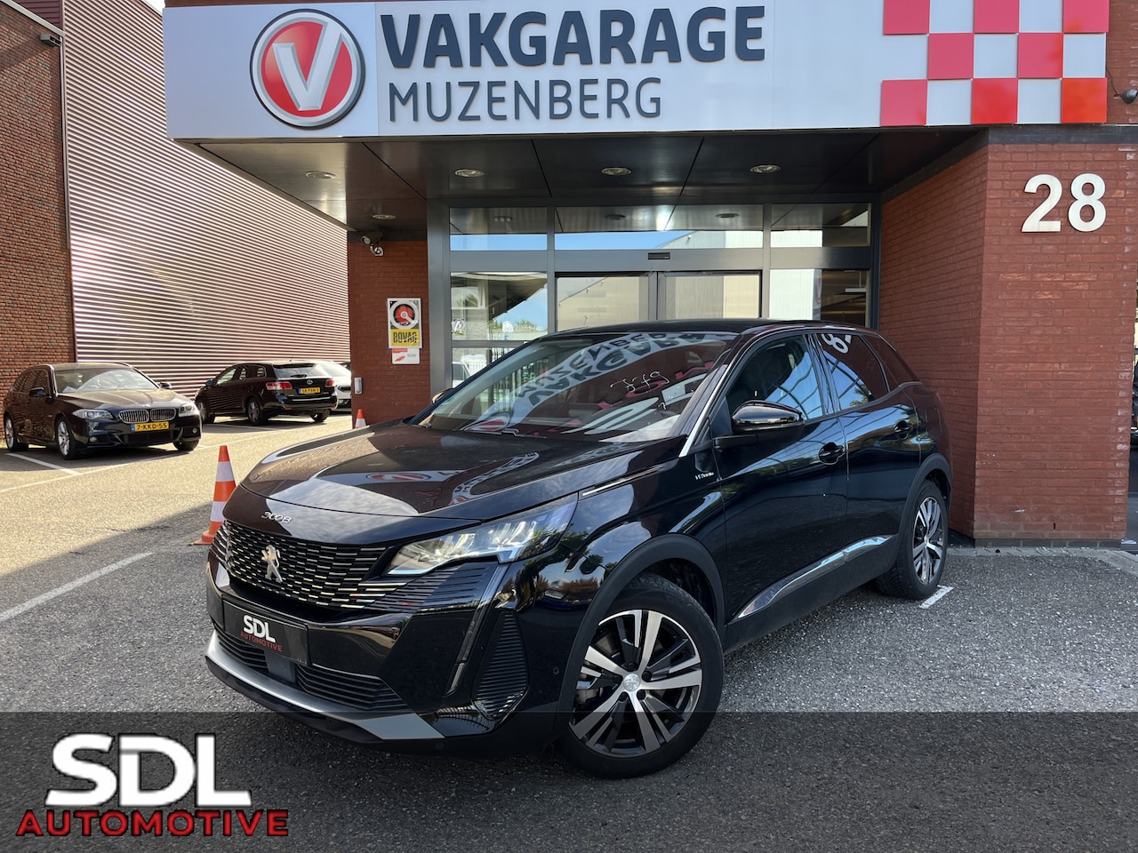 Peugeot 3008 - 1.6 HYbrid 225 Allure // DODEHOEK // KEYLESS // CAMERA+SENSOREN // STOELVERWARMING // AFN. - AutoWereld.nl
