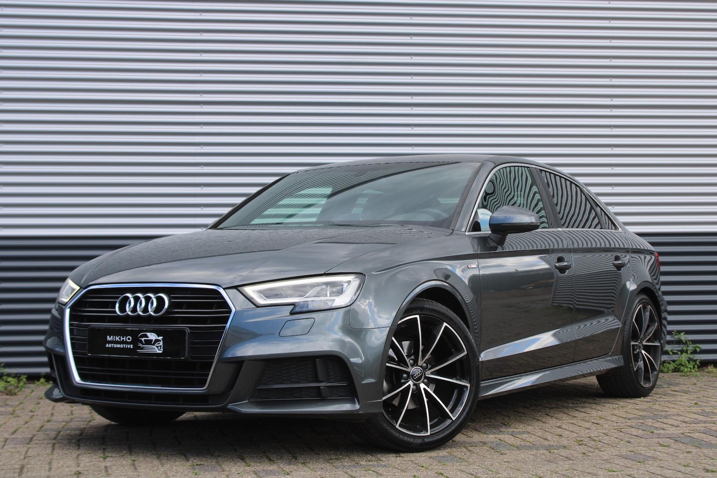 Audi A3 Limousine - 30 TFSI 3x S-Line | NAP | Dynamische verlichting | Climate Control | Parkeer sensoren | - AutoWereld.nl