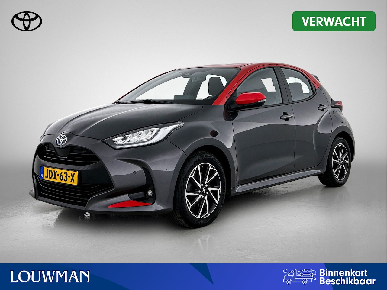 Toyota Yaris - 1.5 Hybrid Dynamic Limited | Navigatie | 16" Lichtmetalen velgen | - AutoWereld.nl