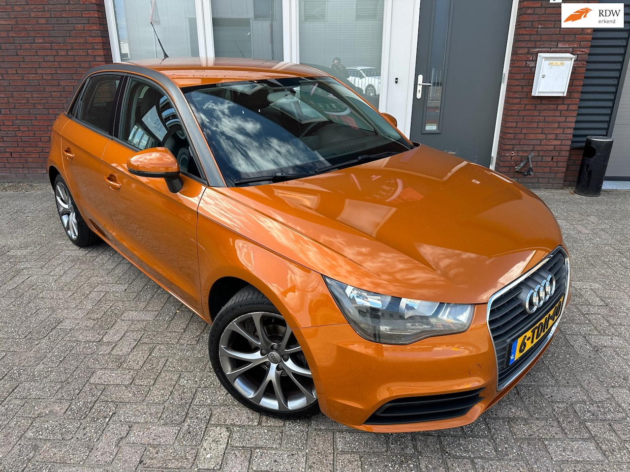 Audi A1 Sportback - 1.2 TFSI Attraction Pro Line Business / Navi / 17 inch / Cruise / NAP - AutoWereld.nl