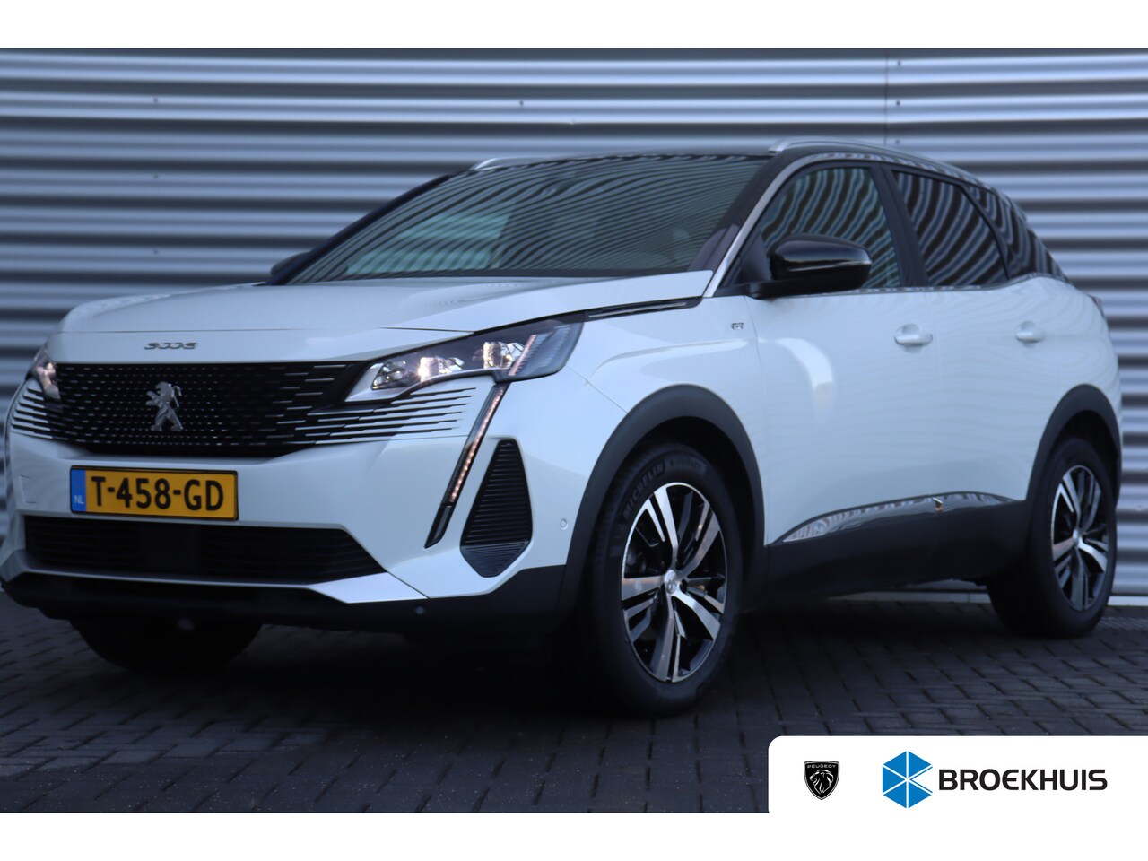 Peugeot 3008 - 1.2 PURETECH 130PK GT AUTOMAAT / NAVI / LEDER / CLIMA / PDC / 18" LMV / CAMERA / KEYLESS / - AutoWereld.nl